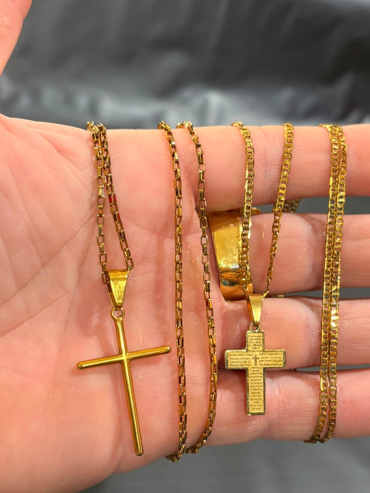 Cordão Dourado com Pingente Cruz Lisa e Cruz com Oração do Pai Nosso