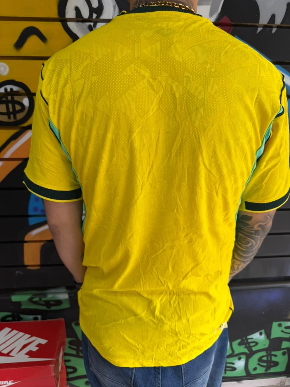 Camisa Amarela Brasil Texturizada com Detalhes Verdes e Pretos